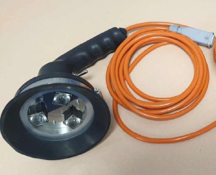 DF L GI 969 LAMPADA UV LED PORTATILE 230V LUCE NERA